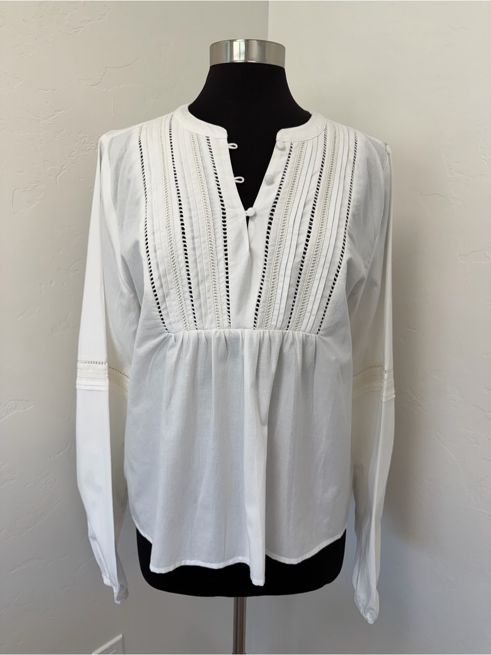 NWT Evereve white Jacqueline lace Inset Eyelet cottagecore Peasant Blouse Size L - Picture 3 of 13